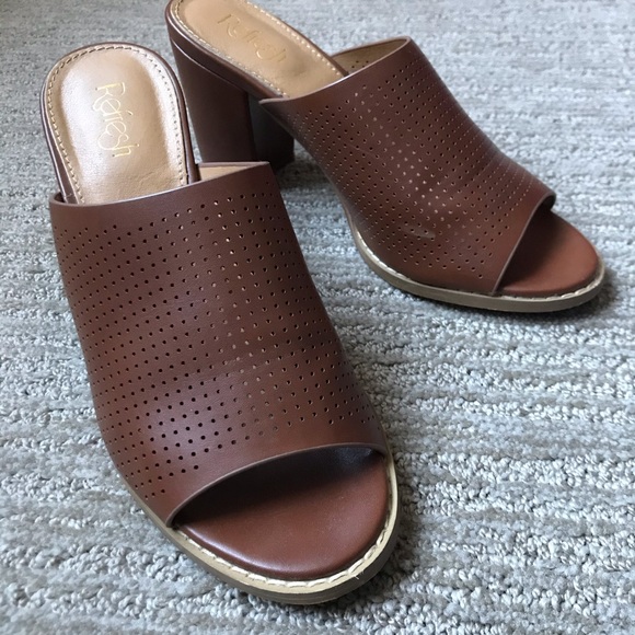 Refresh Ariba Dark Camel Brown Perforated Block Heel Slip On Mules In Size 8.5 - Picture 8 of 12